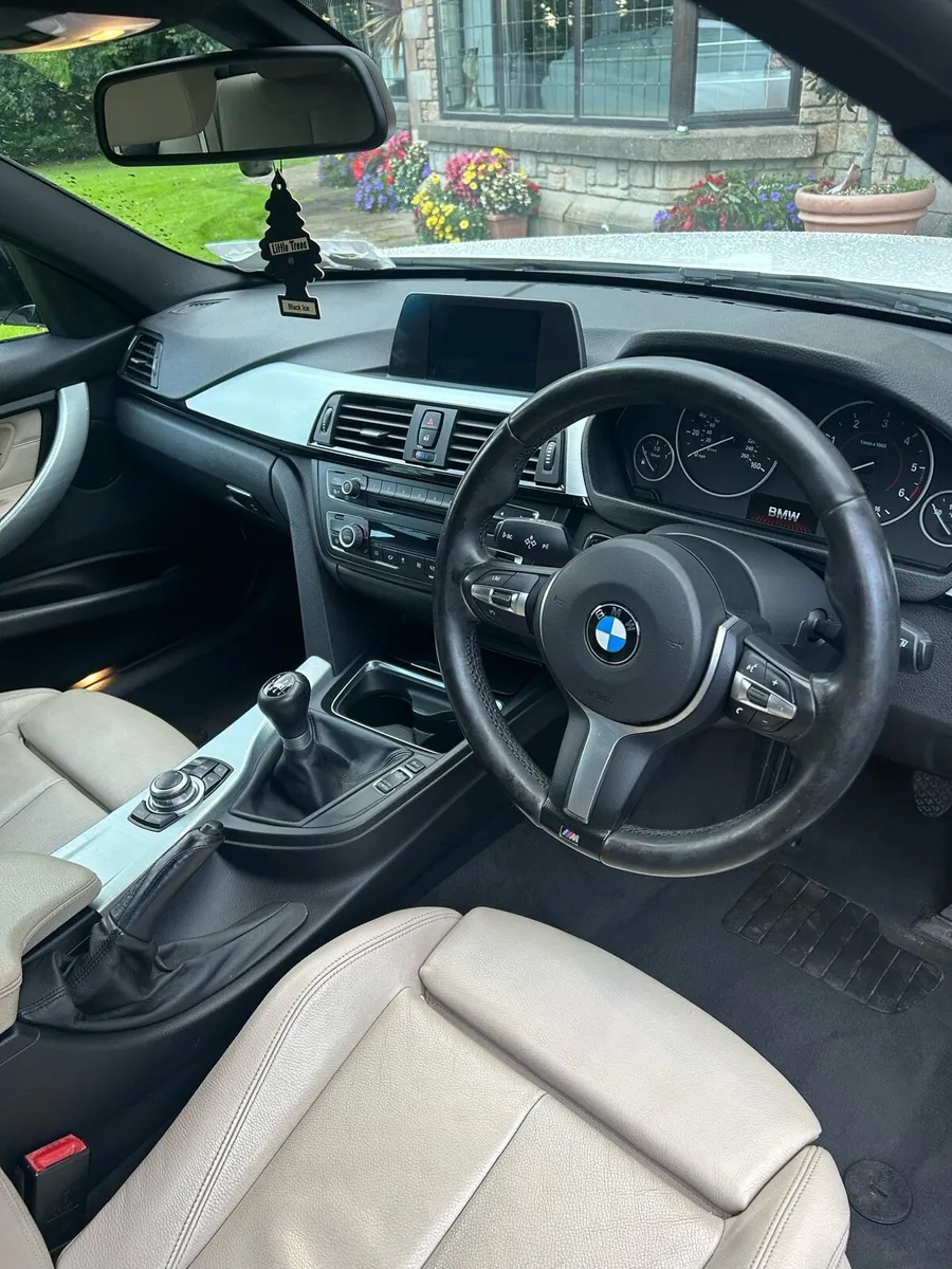 BMW M-Sport 318D - Image 4