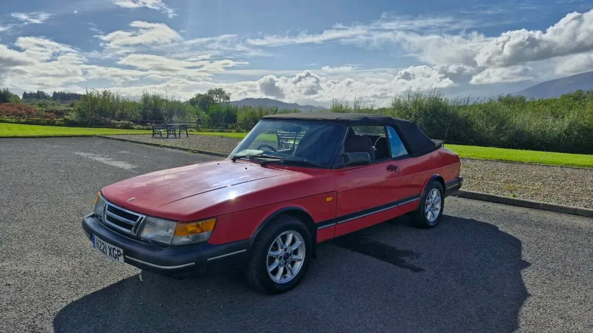 SAAB 900 convertible - Image 4