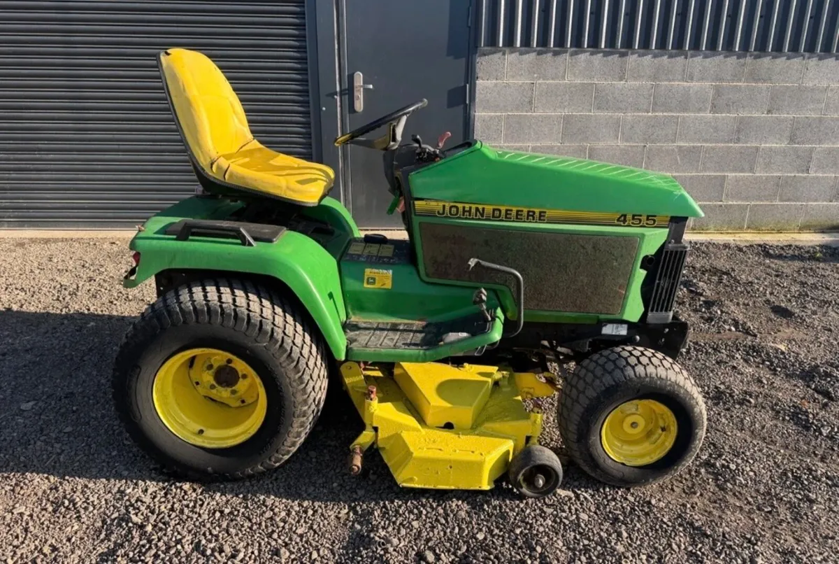 John Deere 455 Diesel ride on mower - Image 2