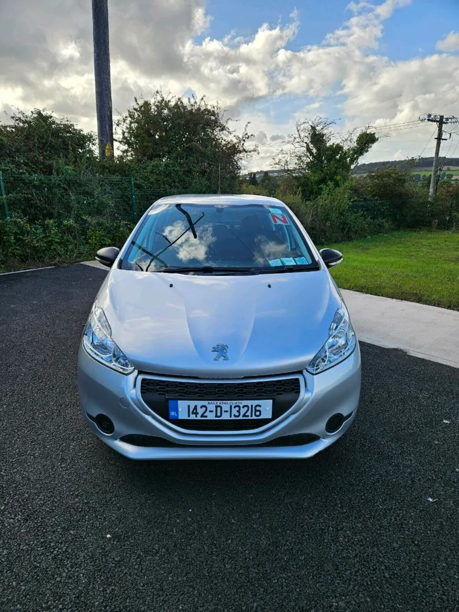Peugeot 208  2014/2.  **Very low mileage** - Image 2