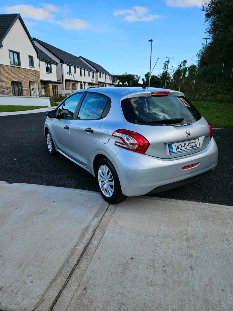 Peugeot 208  2014/2.  **Very low mileage** - Image 3