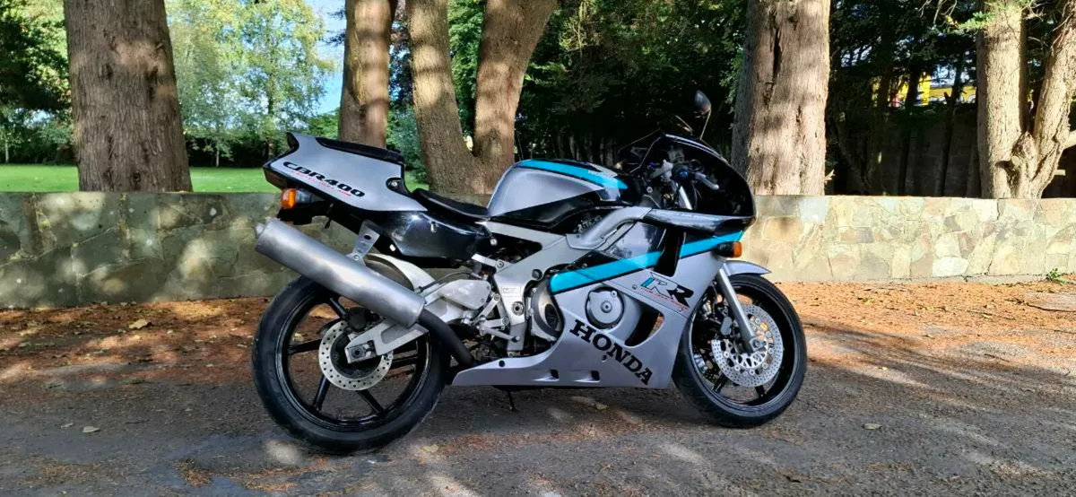 90 Honda CBR 400 RR NC29 - Image 3