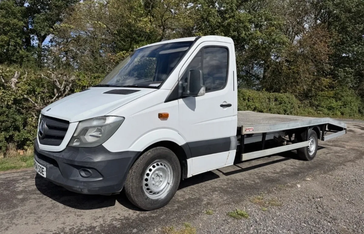 Mercedes sprinter 313cdi recovery truck 2015 - Image 1