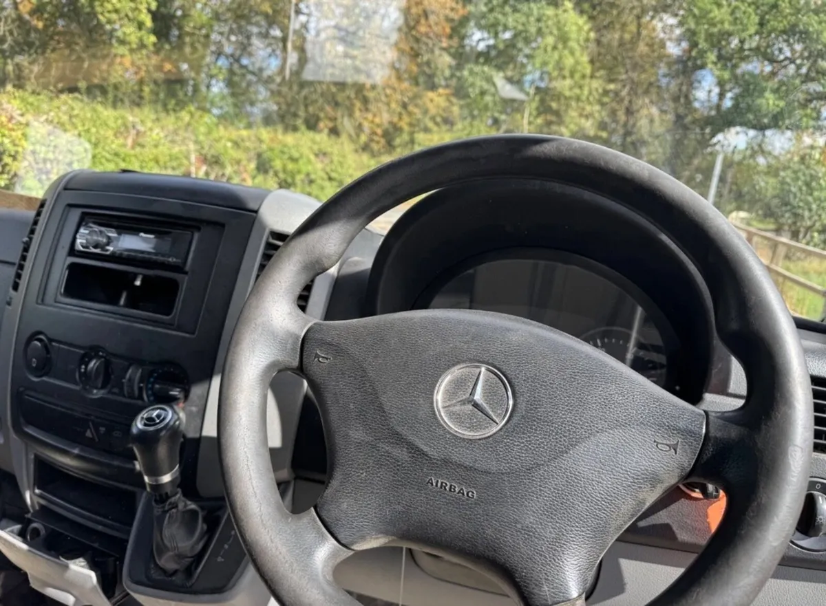 Mercedes sprinter 313cdi recovery truck 2015 - Image 3