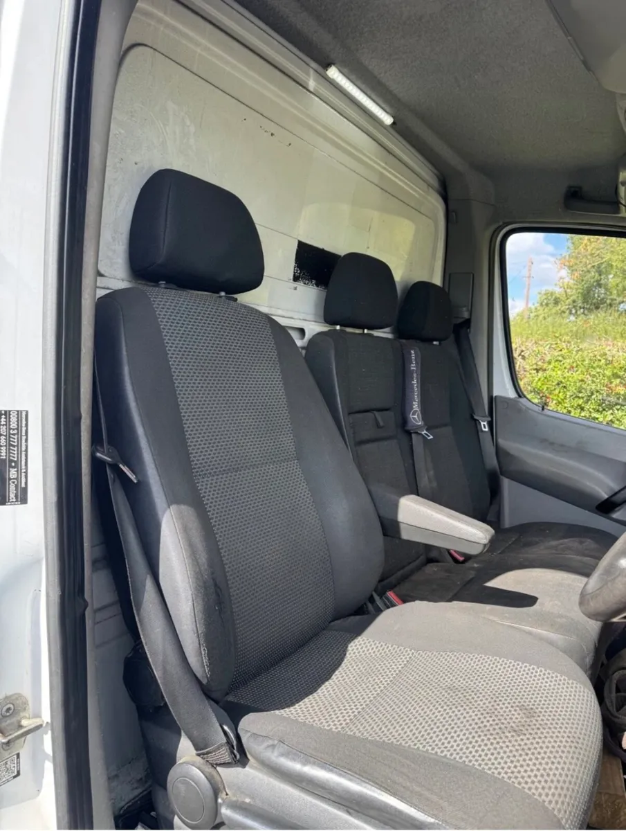 Mercedes sprinter 313cdi recovery truck 2015 - Image 4