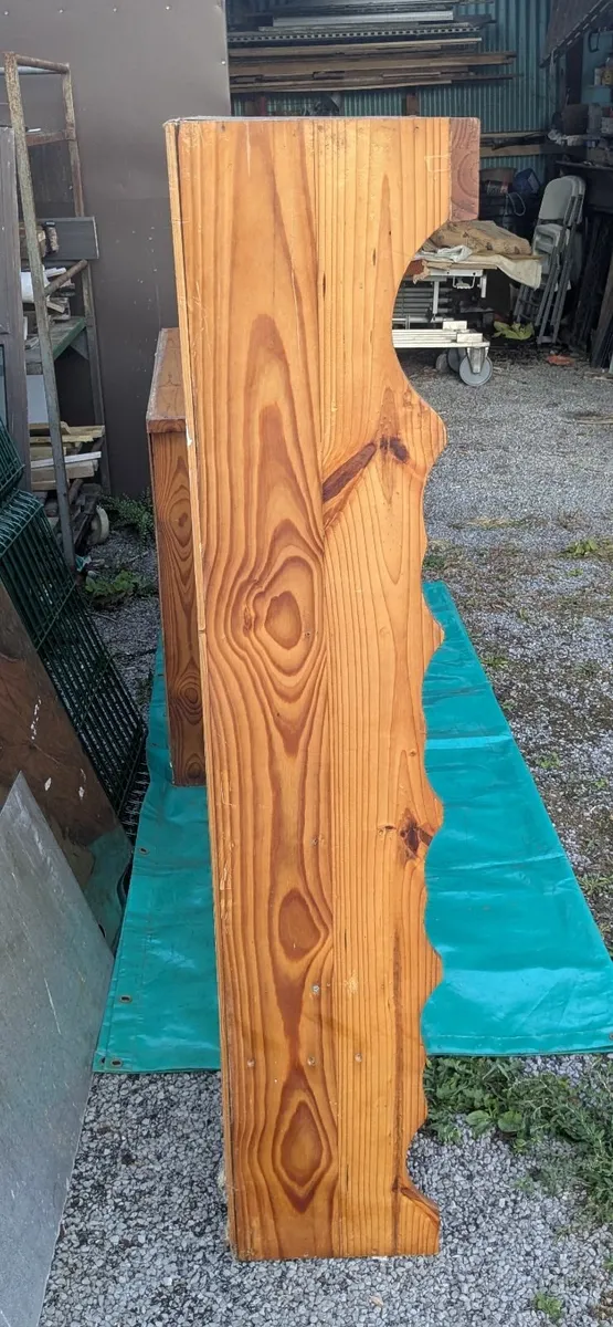 Pine dresser - Image 2