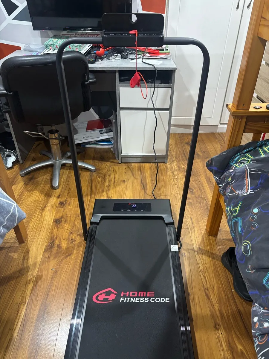 Treadmill - Image 3
