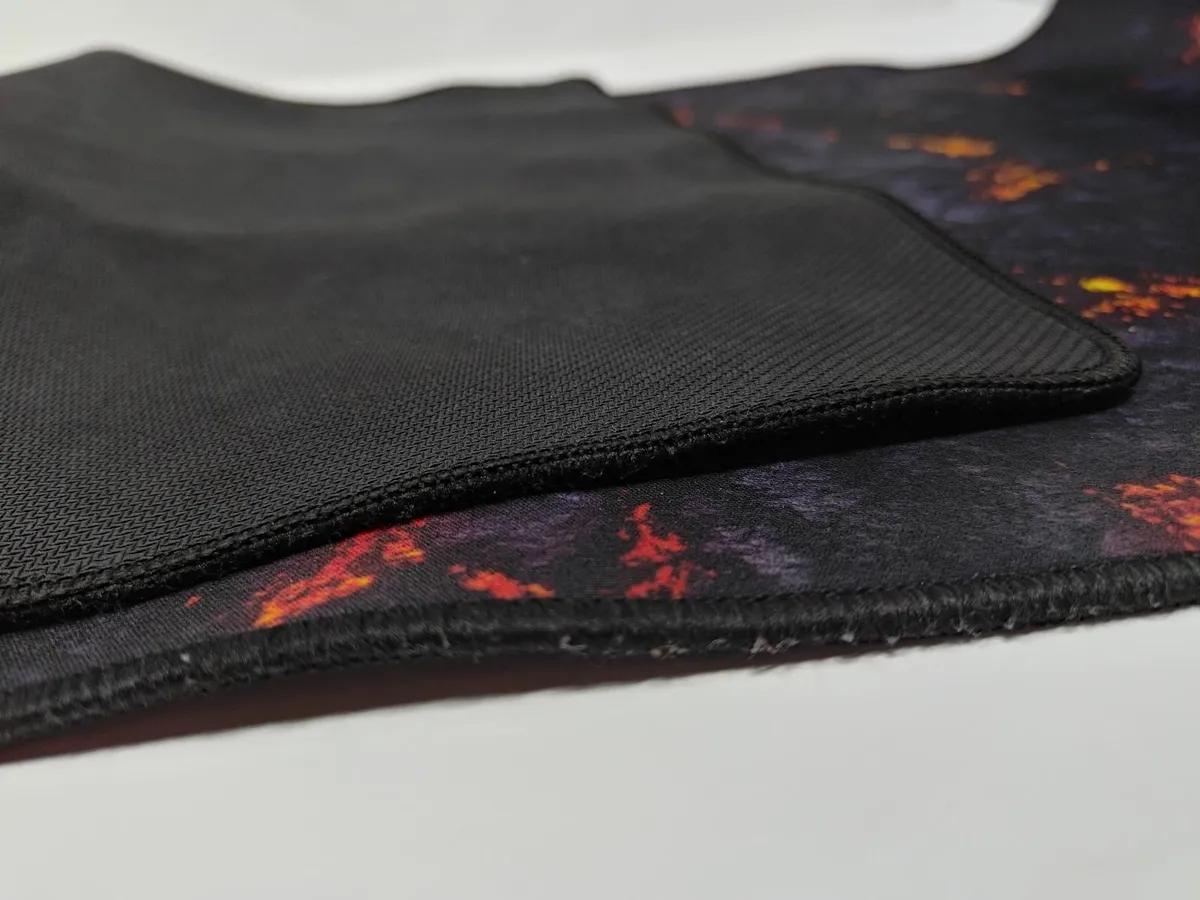 Titanwolf XXL Lava Mouse Mat - Image 3