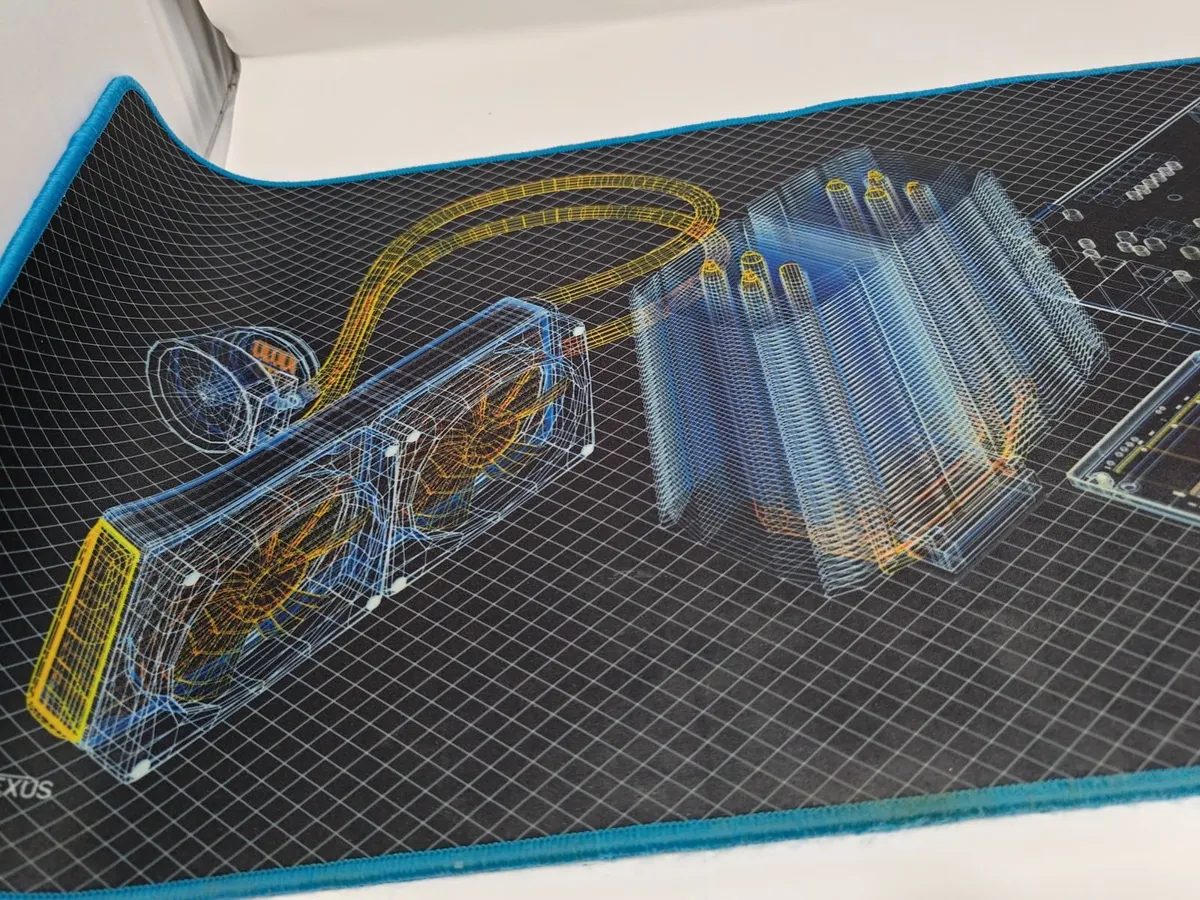 GamersNexus Wireframe Mouse Mat - Image 3