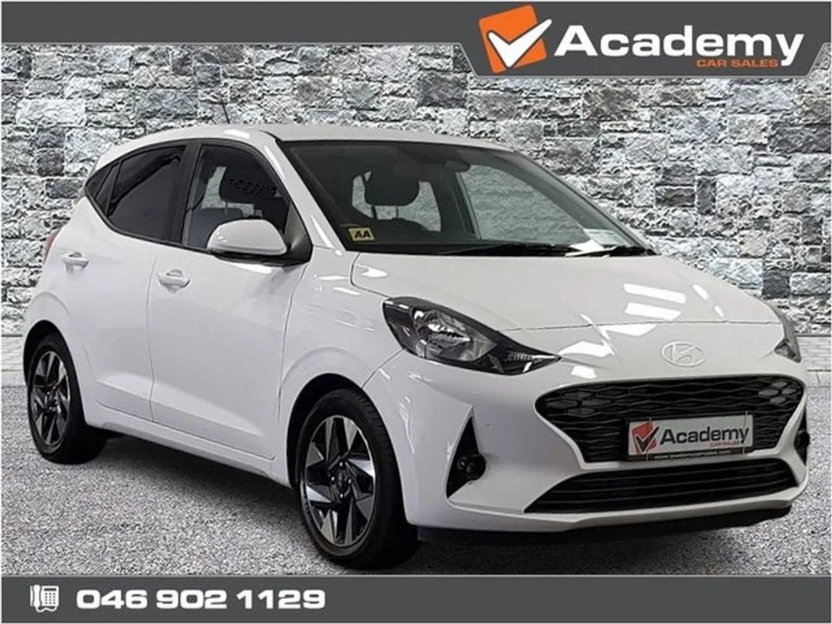 Hyundai i10 Deluxe Plus 5DR - Image 1