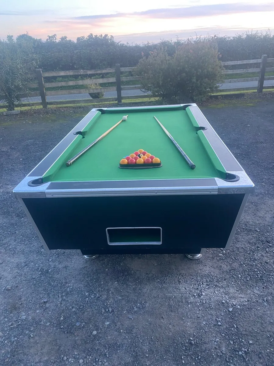 Pool table - Image 3