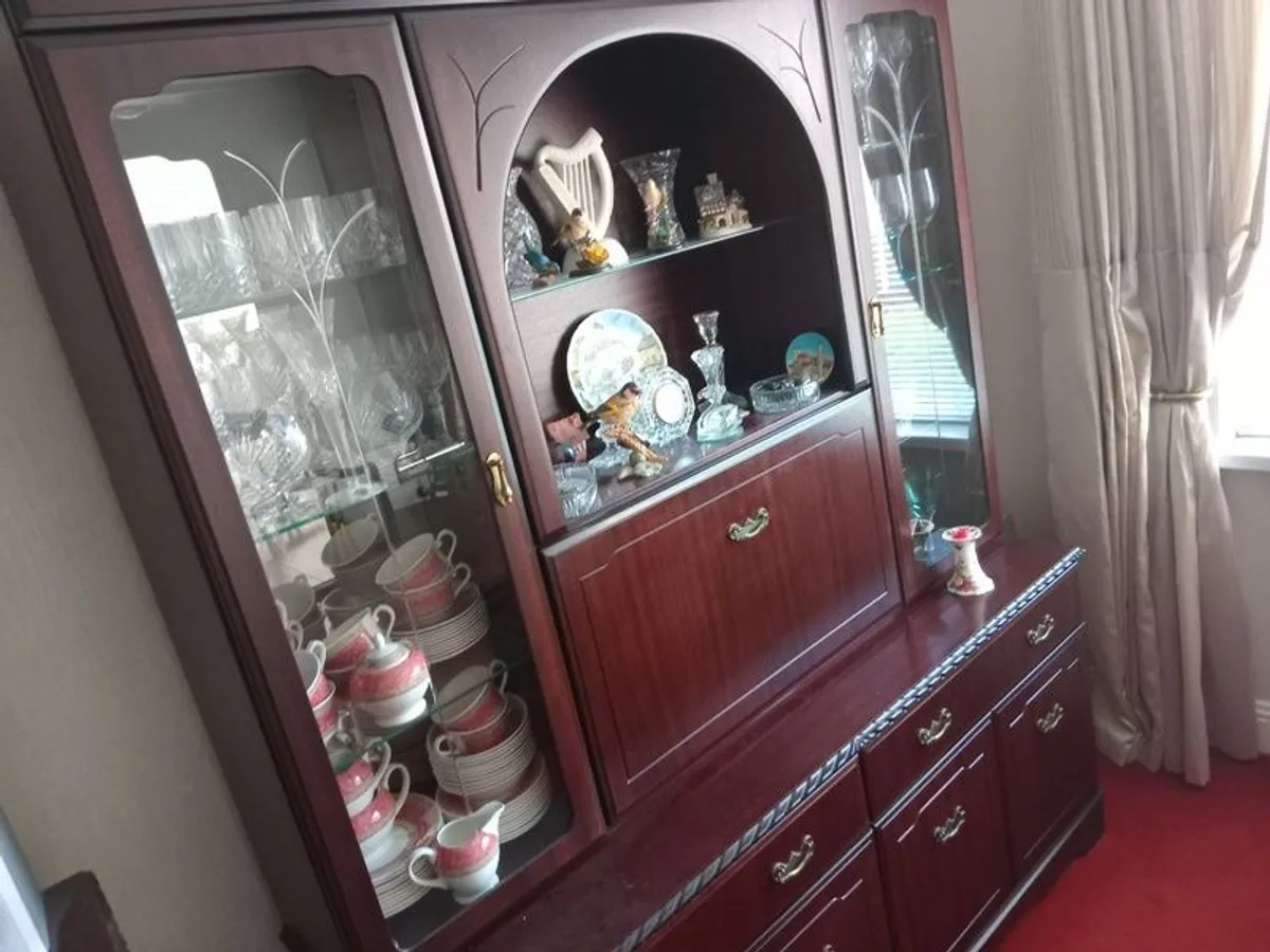 Cabinet - Image 3
