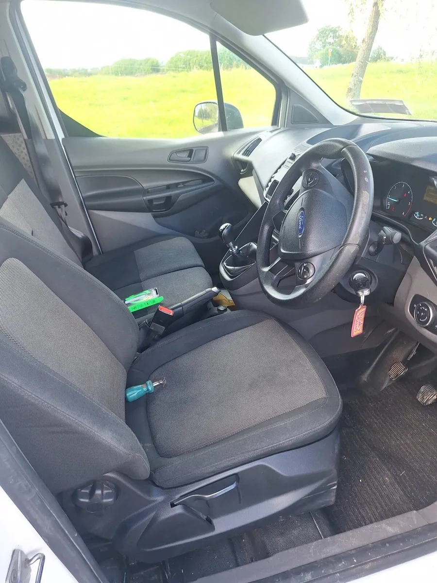 Ford Transit Connect Lwb - Image 2