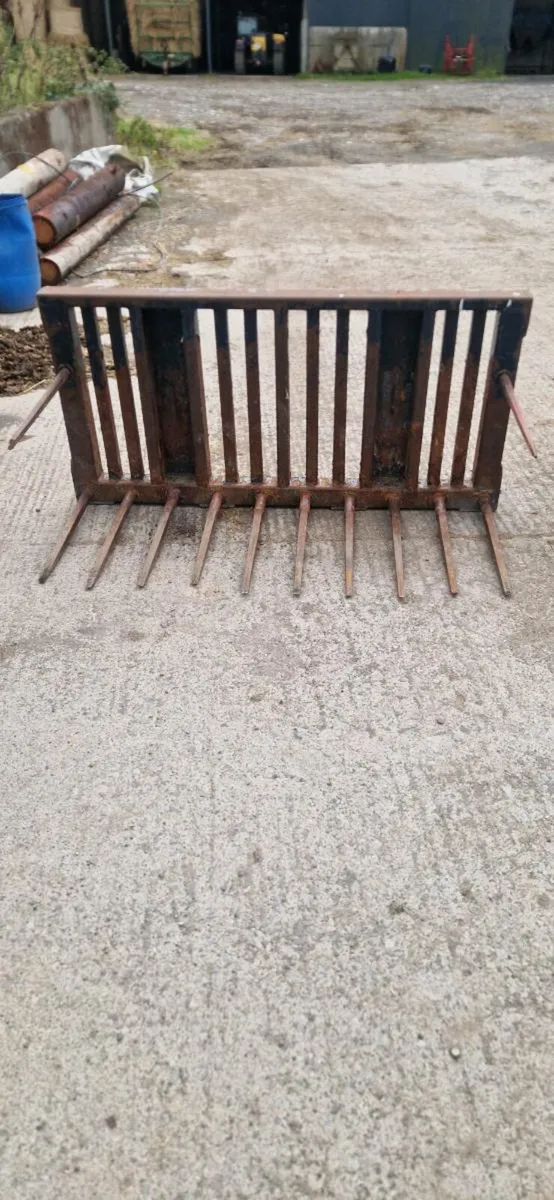 Front Loader Implements - Image 2