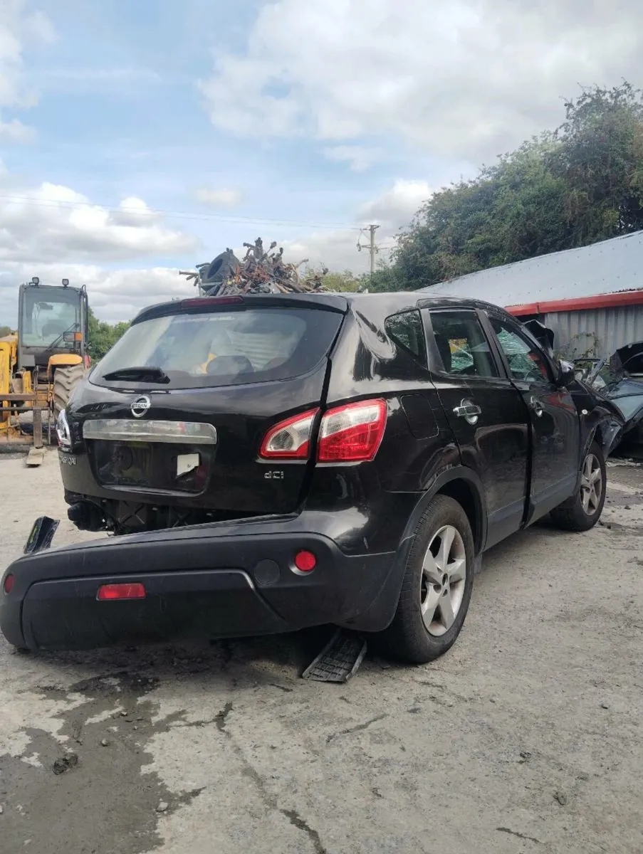 Breaking Nissan qashqai 2013 1.5tdci - Image 1