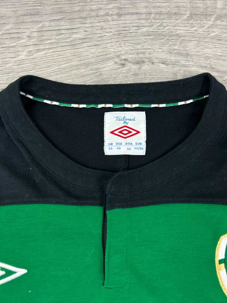 Rare Umbro Ireland 2011 Third Jersey Shirt Large - Image 4