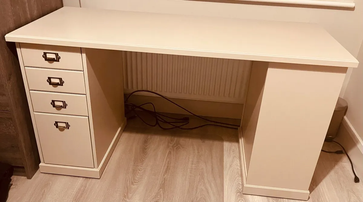 Home office furniture - Image 1