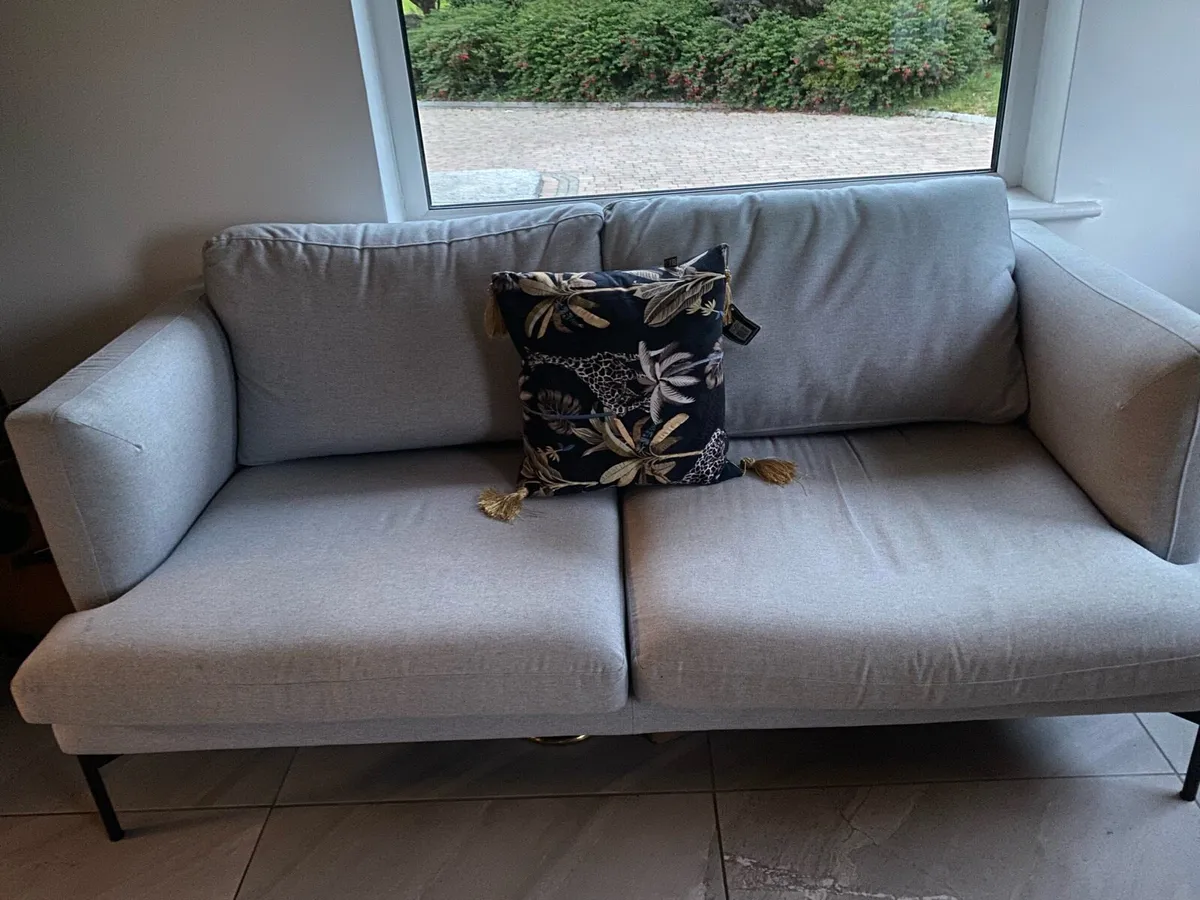 2/3 Seater couch for sale - Image 2