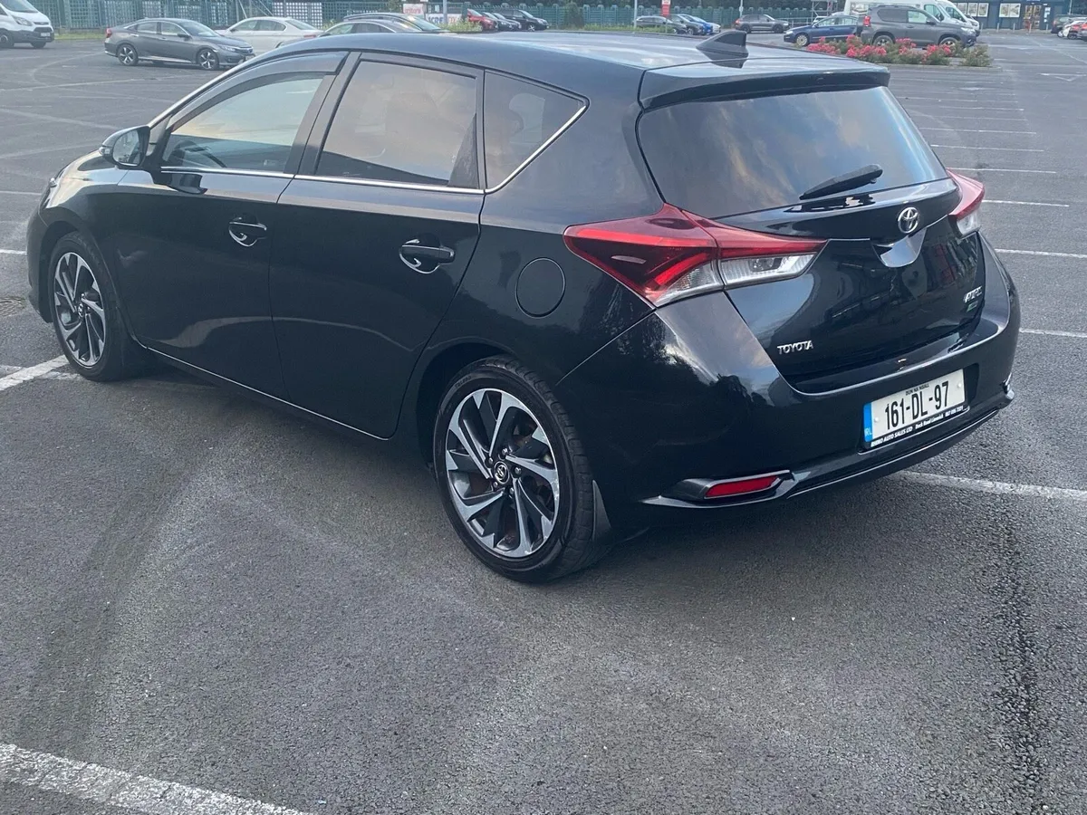 2016 Toyota Auris 1.4 D-4D, only 150k km - Image 4