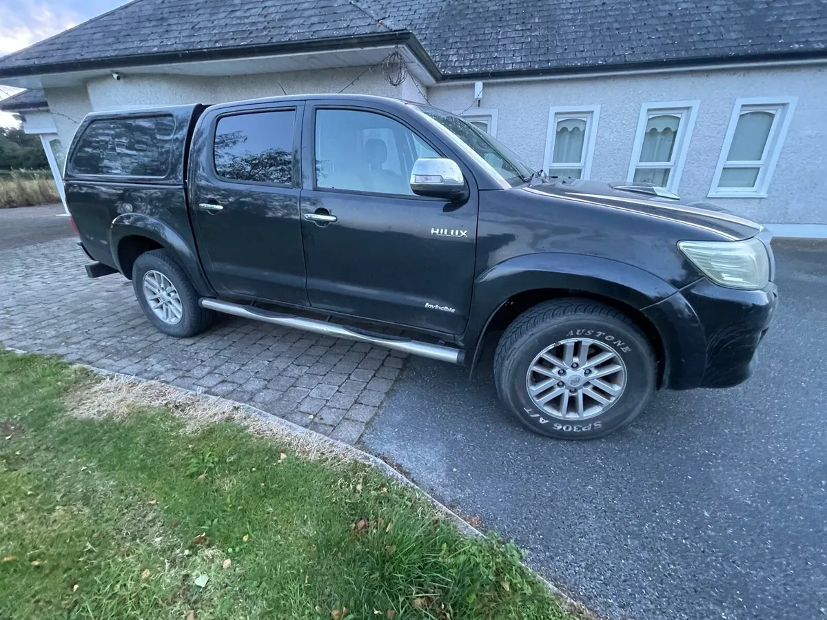 Toyota Hilux - Image 1