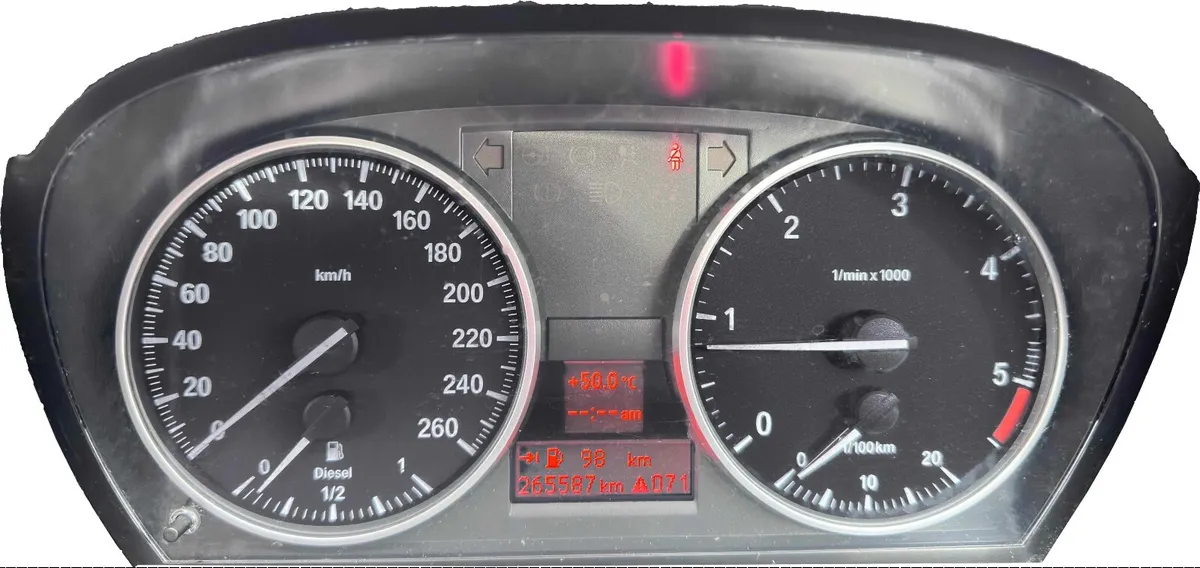 BMW 3-Series 2009 - Image 4
