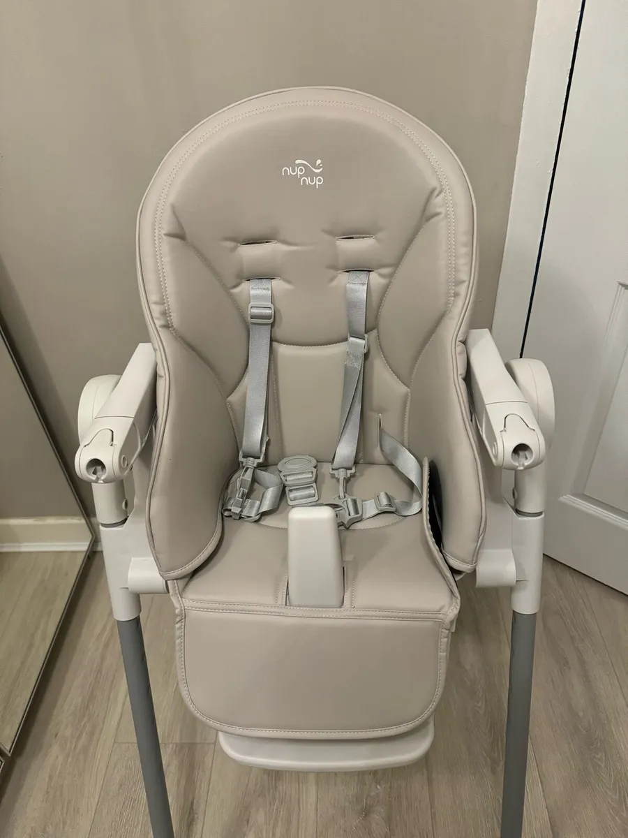 Nup nup high chair - Image 3