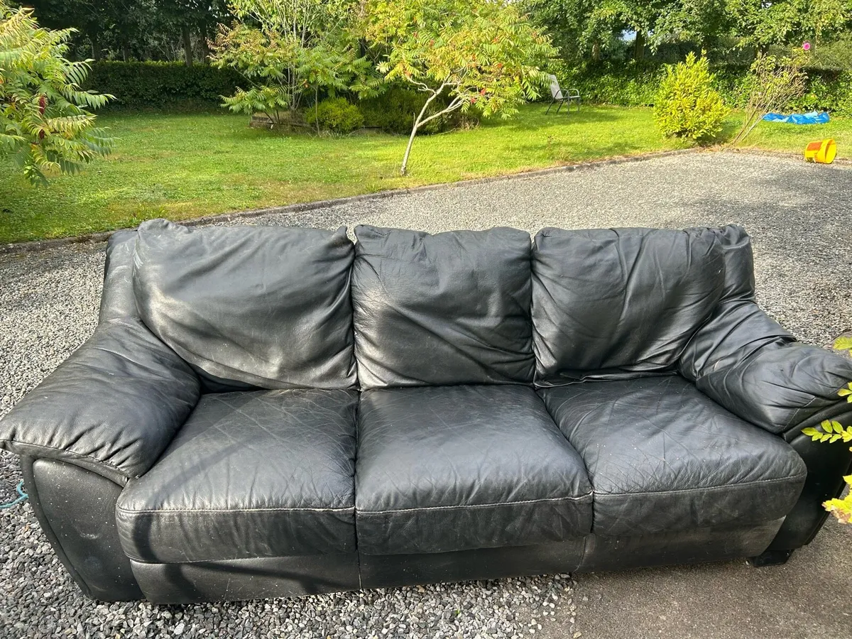 ****Free to take****couch and chairs - Image 2