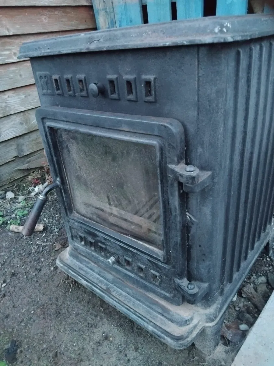 Stove - Image 1