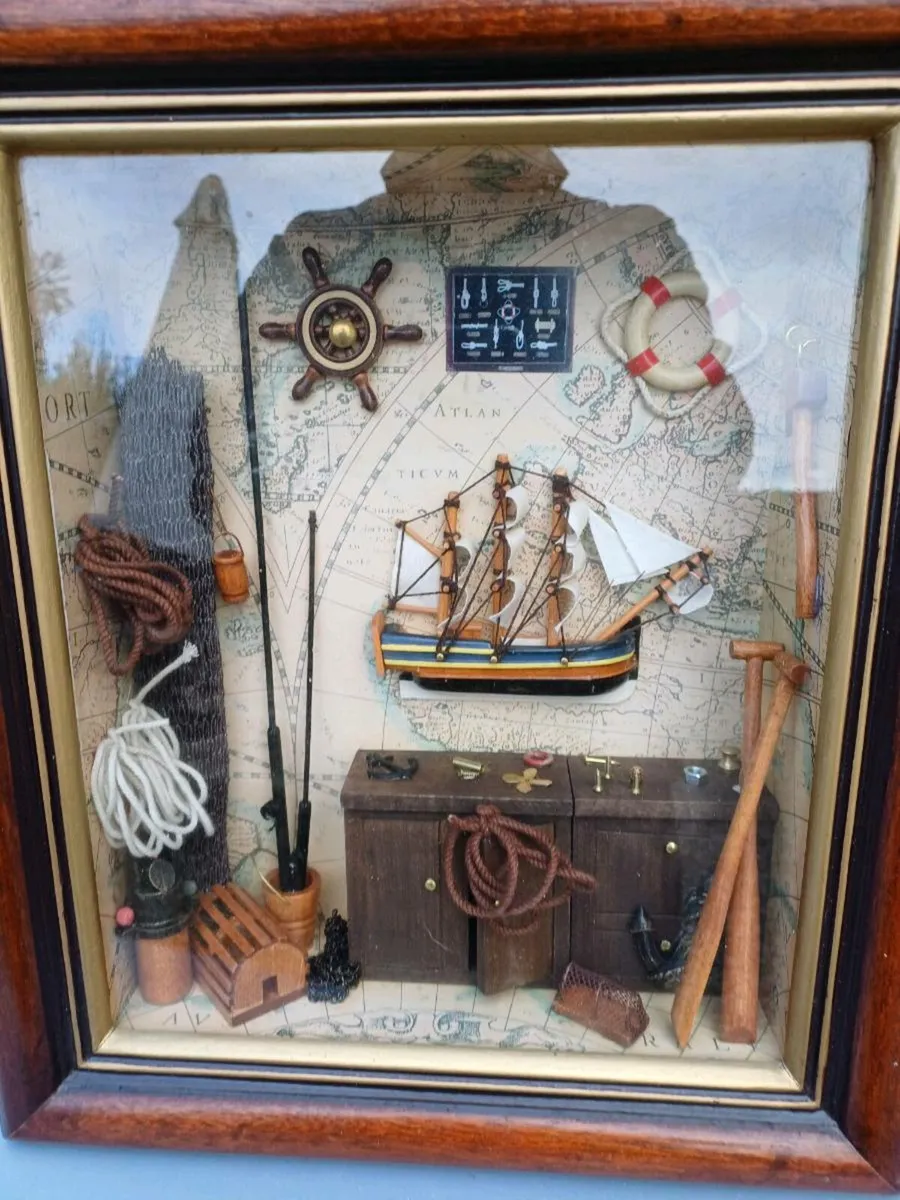 Vintage Diorama Box Picture - Image 3
