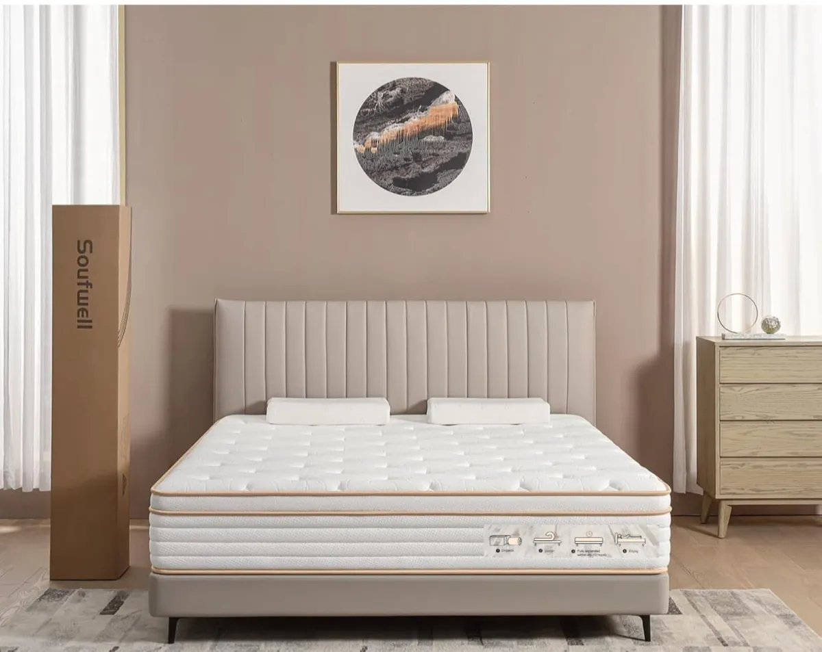 King Mattress, 10 Inch Orthopedic Hybrid Memory Fo - Image 1