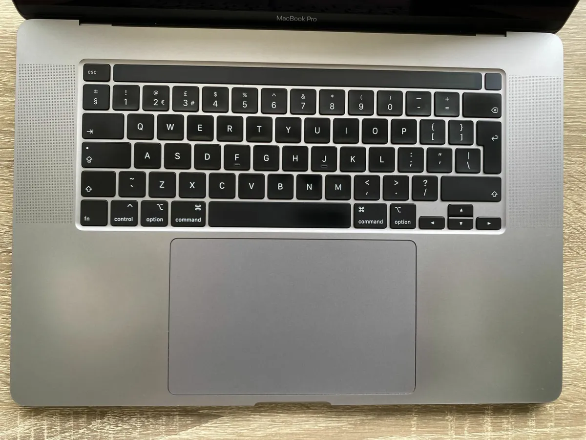 Apple MacBook Pro 16inch (2019) i9-9980HK | 32GB | - Image 4
