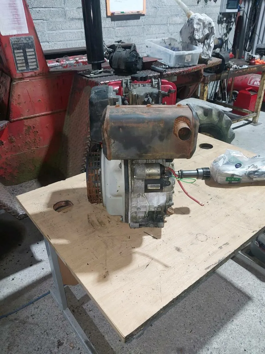 Yanmar engine - Image 3