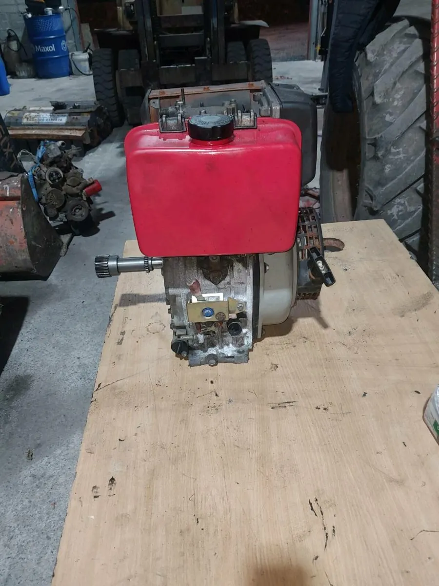 Yanmar engine - Image 4