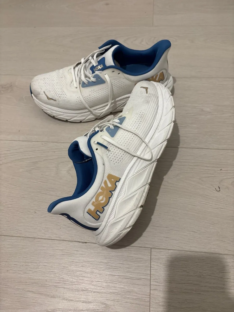 Hoka arahi 7 wide 44.5 - Image 1