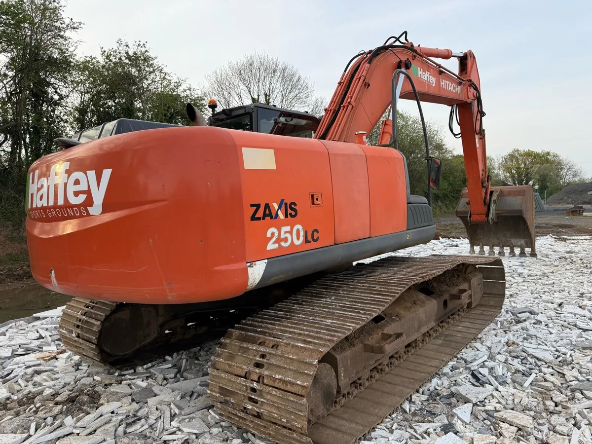 Hitachi zx250 - Image 2