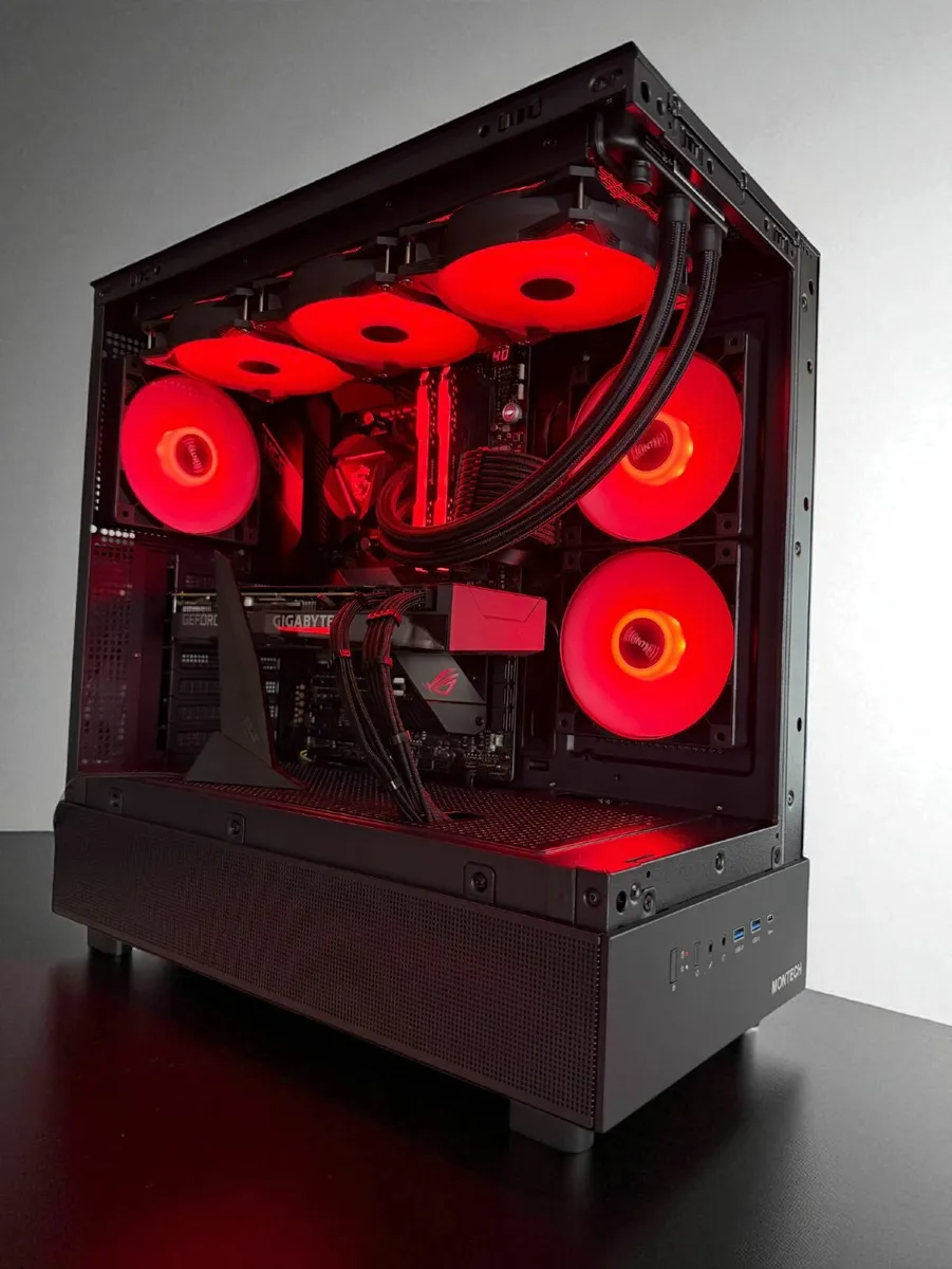 NEWLY BUILT Ryzen 7 5800X3D + RTX 3070 - Image 1