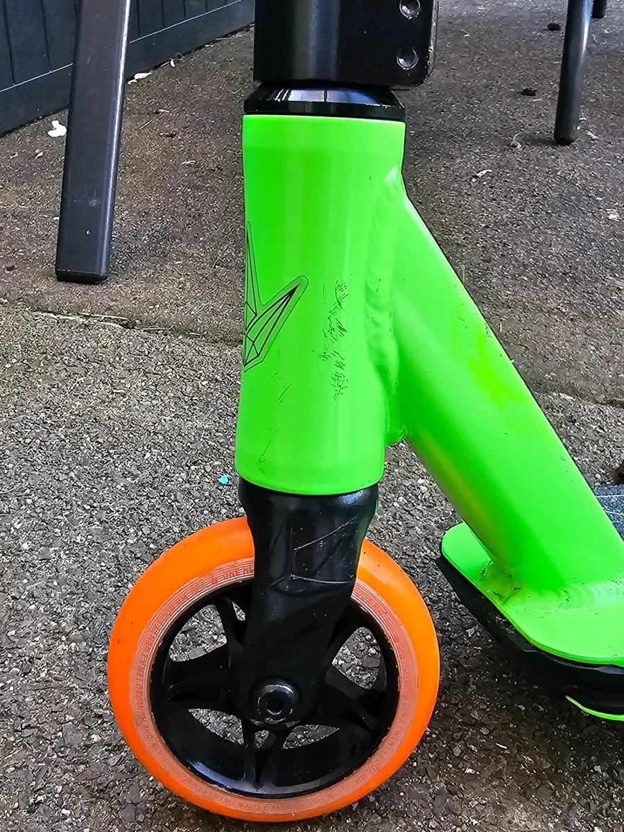 Blunt Ones3 stunt scooter - Image 3