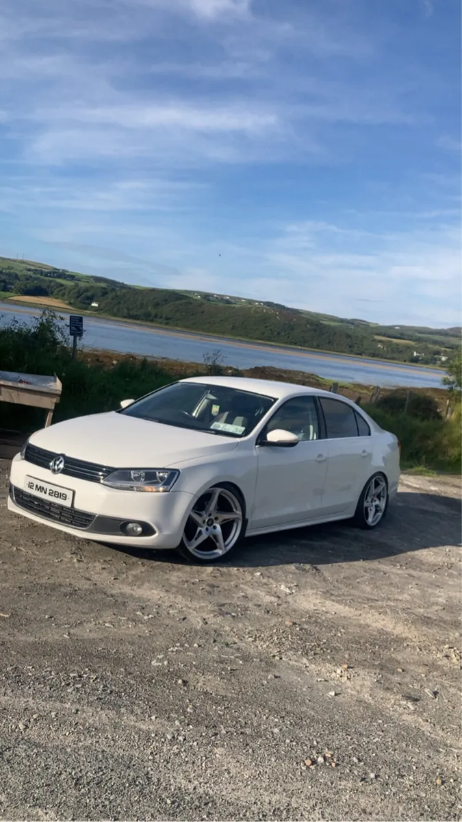 Volkswagen Jetta - Image 4