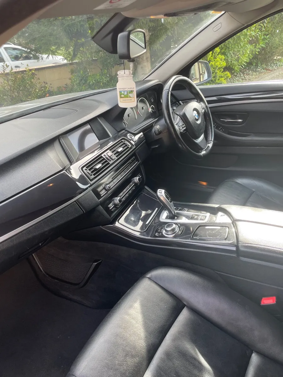 BMW 5-Series 2014 - Image 3