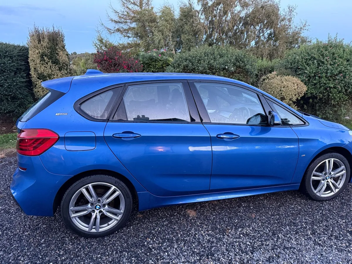 BMW 225xe - Image 2