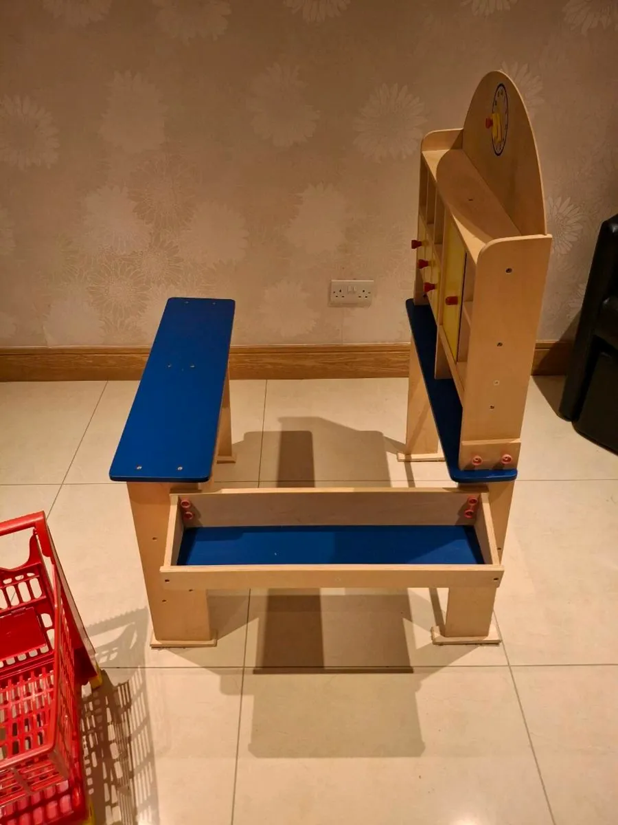 Toy grocery shop and trolly - Image 1