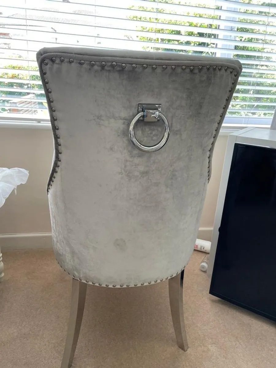 Dining table chairs x 6 - Image 2