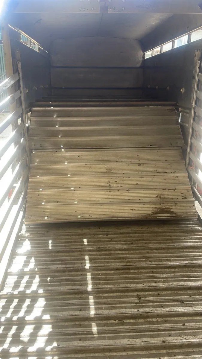 Ifor Williams cattle trailer - Image 3