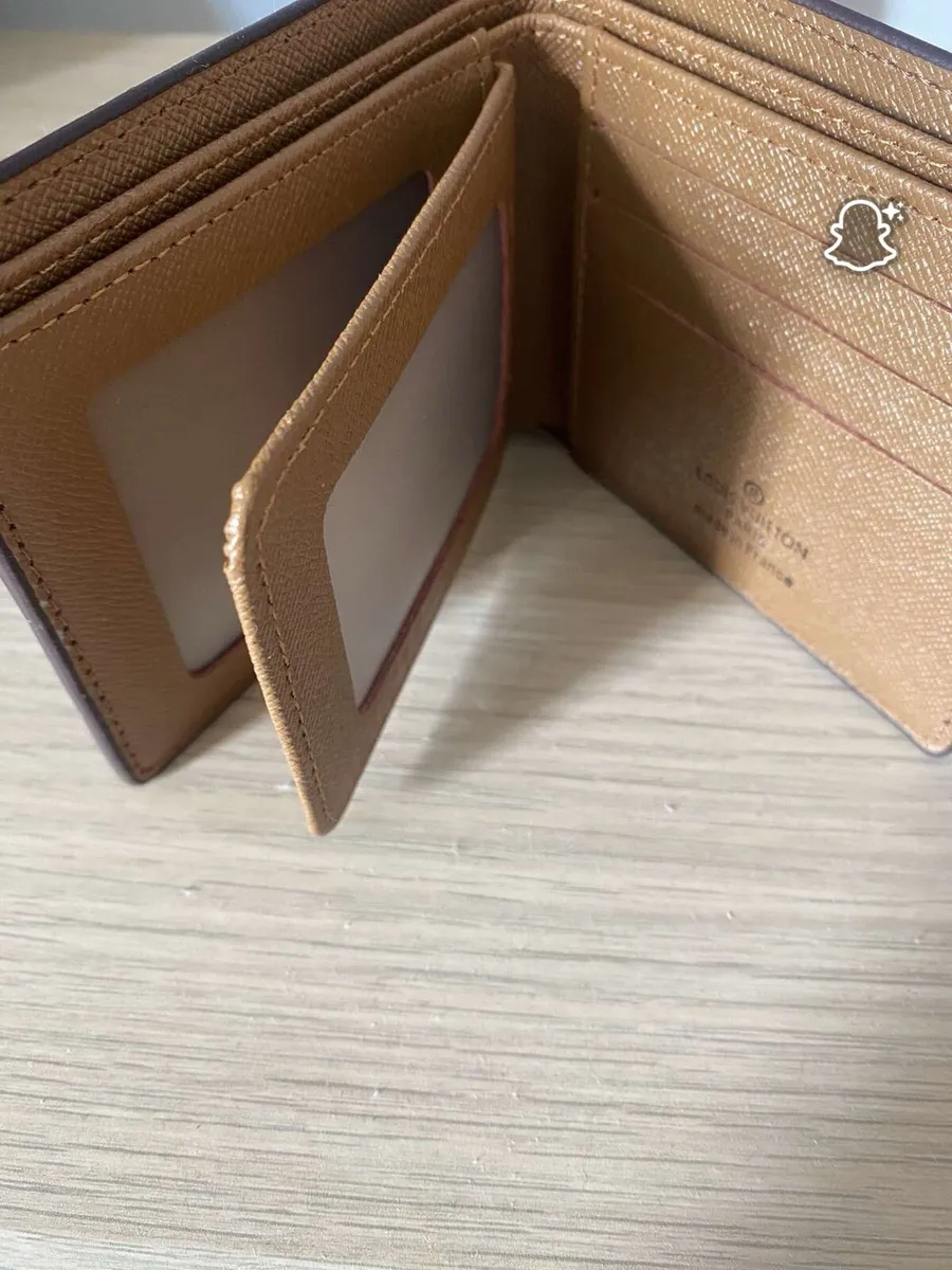 Louis  Vuitton wallet - Image 4