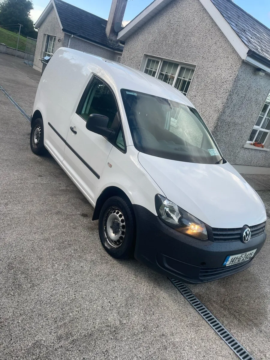 2014 caddy van - Image 3