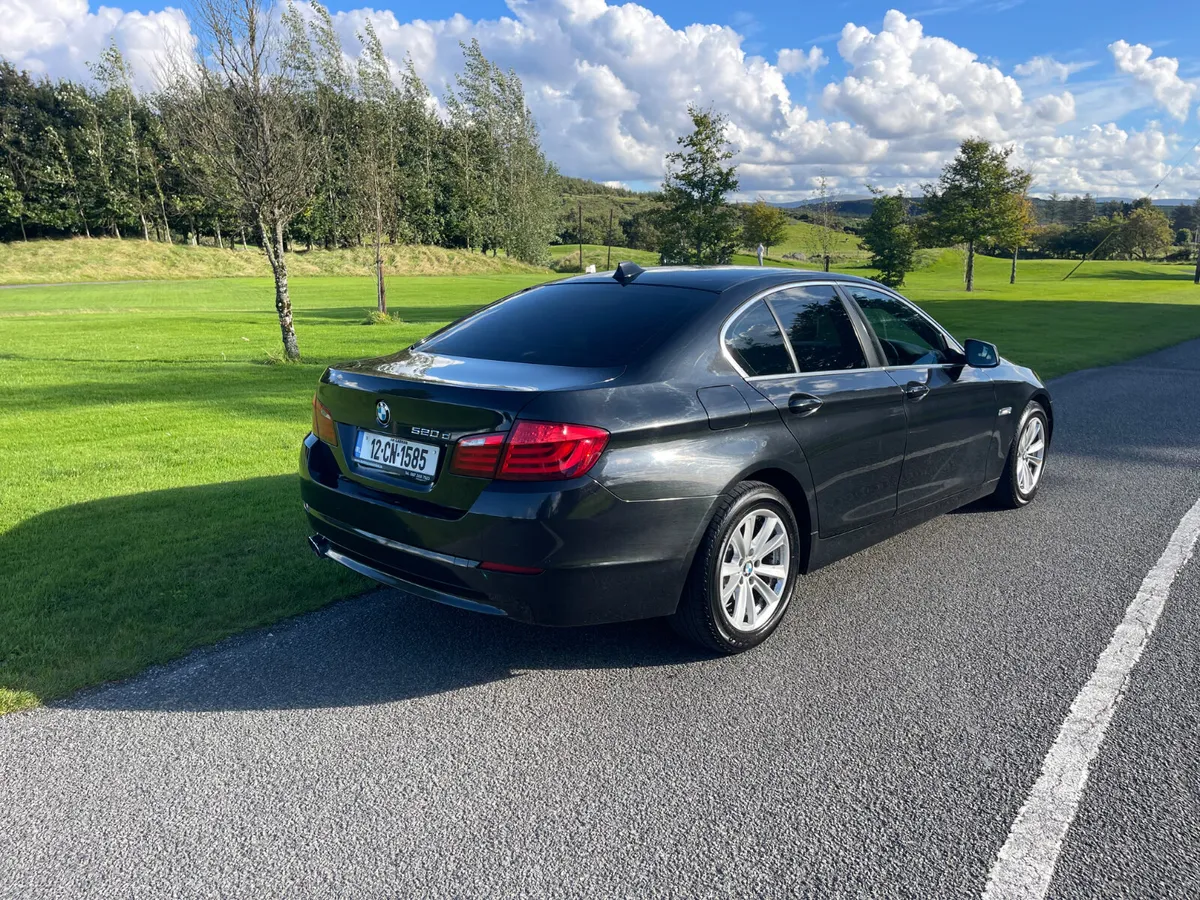 BMW 5-Series 2012 - Image 3