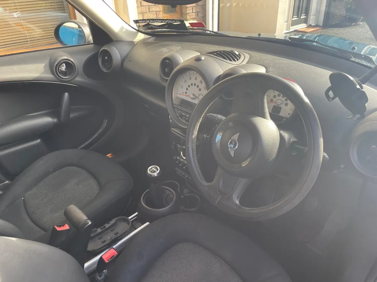 Mini One Countryman 2011 - Image 3
