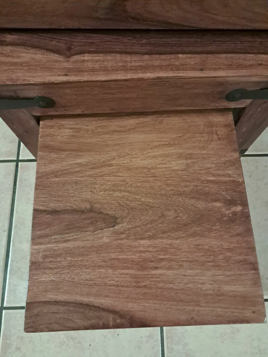 Nest of tables - Image 2