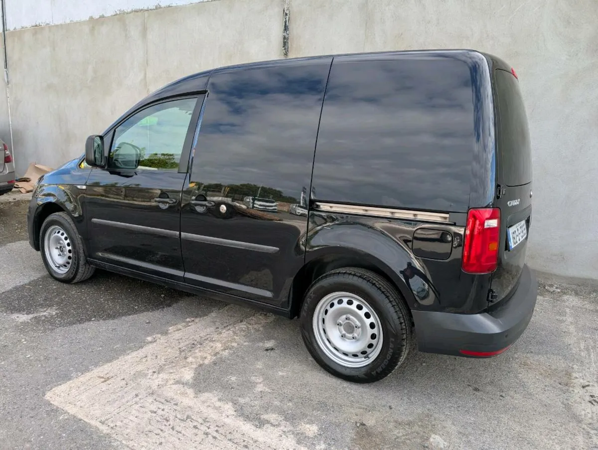 2018 Volkswagen Caddy 2.0 TDI - Image 2