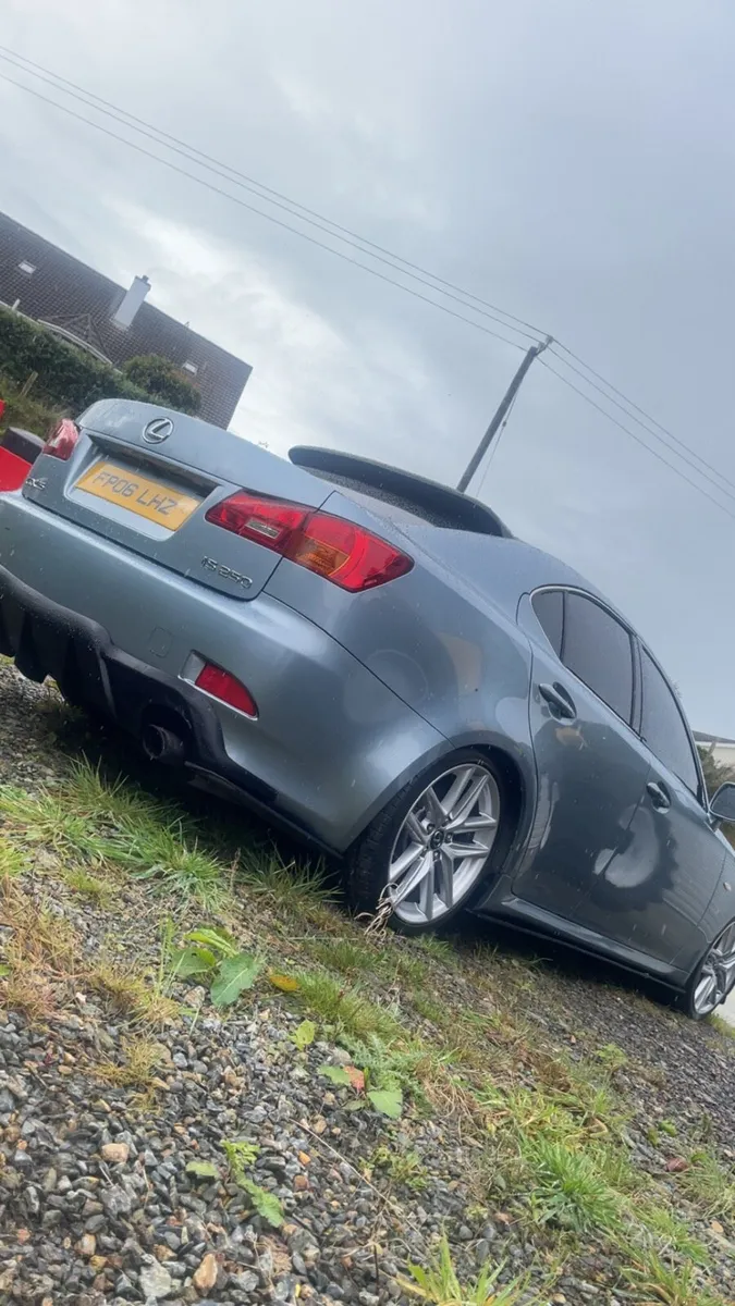 Lexus is250 - Image 3